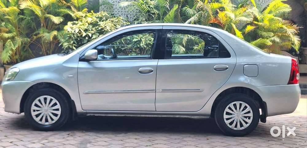 Toyota Etios 2010-2012 G, 2011, Petrol