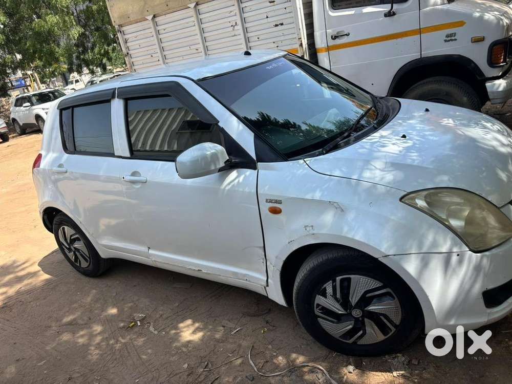 Maruti Suzuki Swift 2011 Diesel 125500 Km Driven