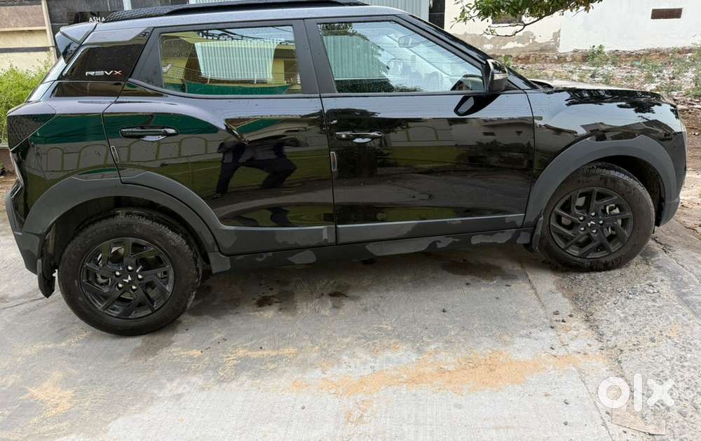 Mahindra Xuv 3xo Revx A (automatic) 2026