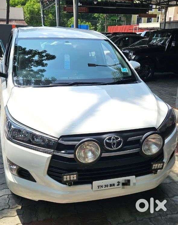 Toyota Innova Crysta 2.4 G Plus Mt 8 Str, 2022, Diesel