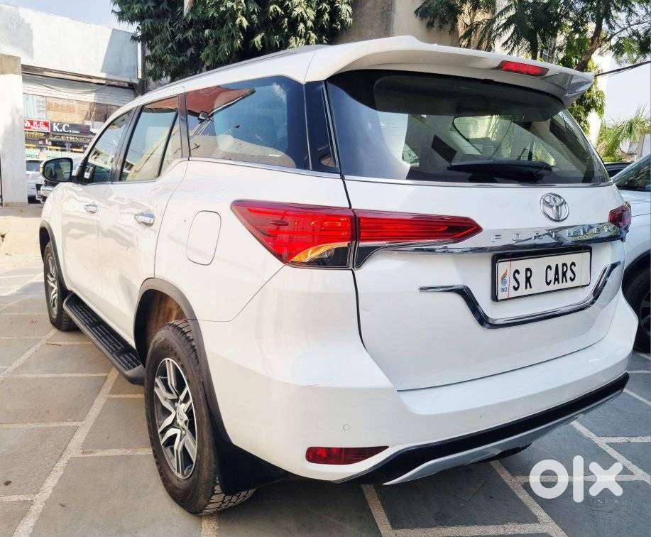 Toyota Fortuner 4x2 At 2.8 Diesel, 2021, Diesel