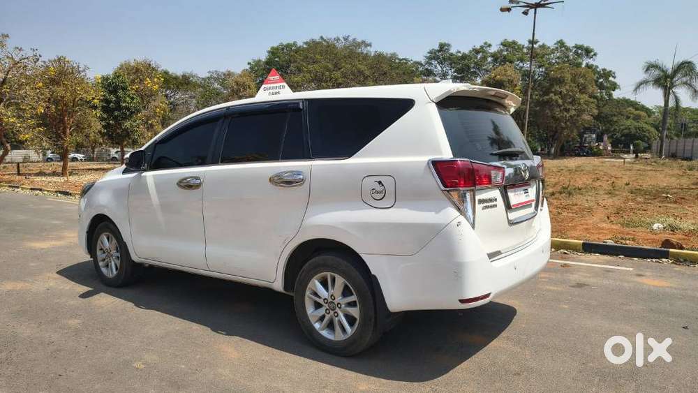 Toyota Innova Crysta 2.8 Gx At, 2018