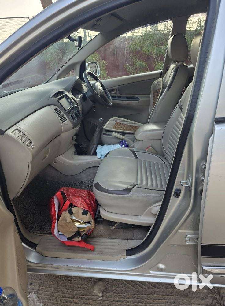 Toyota Innova 2.5 G (diesel) 7 Seater, 2009, Diesel