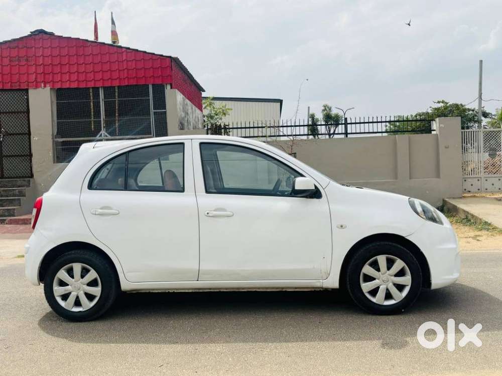 Nissan Micra Cvt Xv, 2015, Petrol