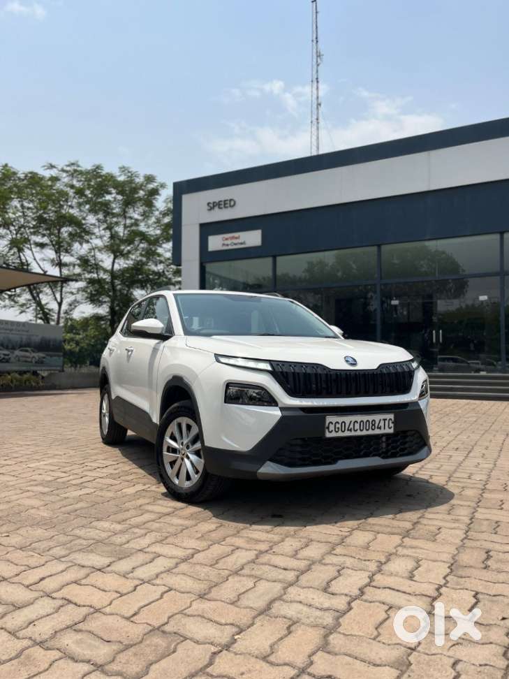 Skoda Kylaq Signature, 2025, Petrol