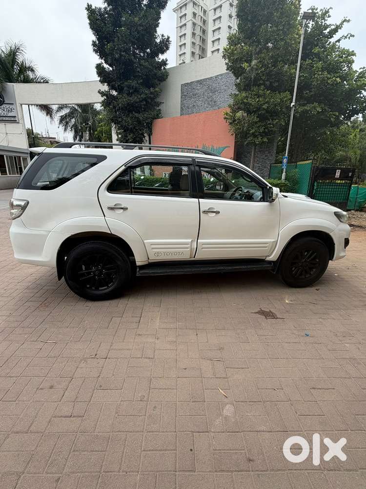 Toyota Fortuner Diesel 2012