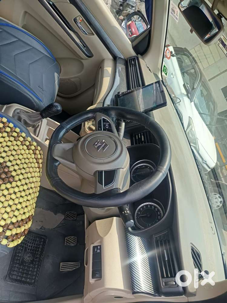 Maruti Suzuki Ertiga 2022-2023 Vxi Cng, 2022, Cng & Hybrids