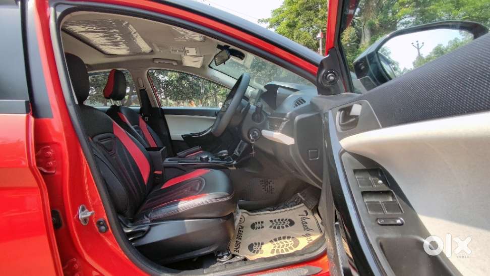 Tata Nexon Pure (s) 1.2 Petrol 6amt, 2024, Petrol