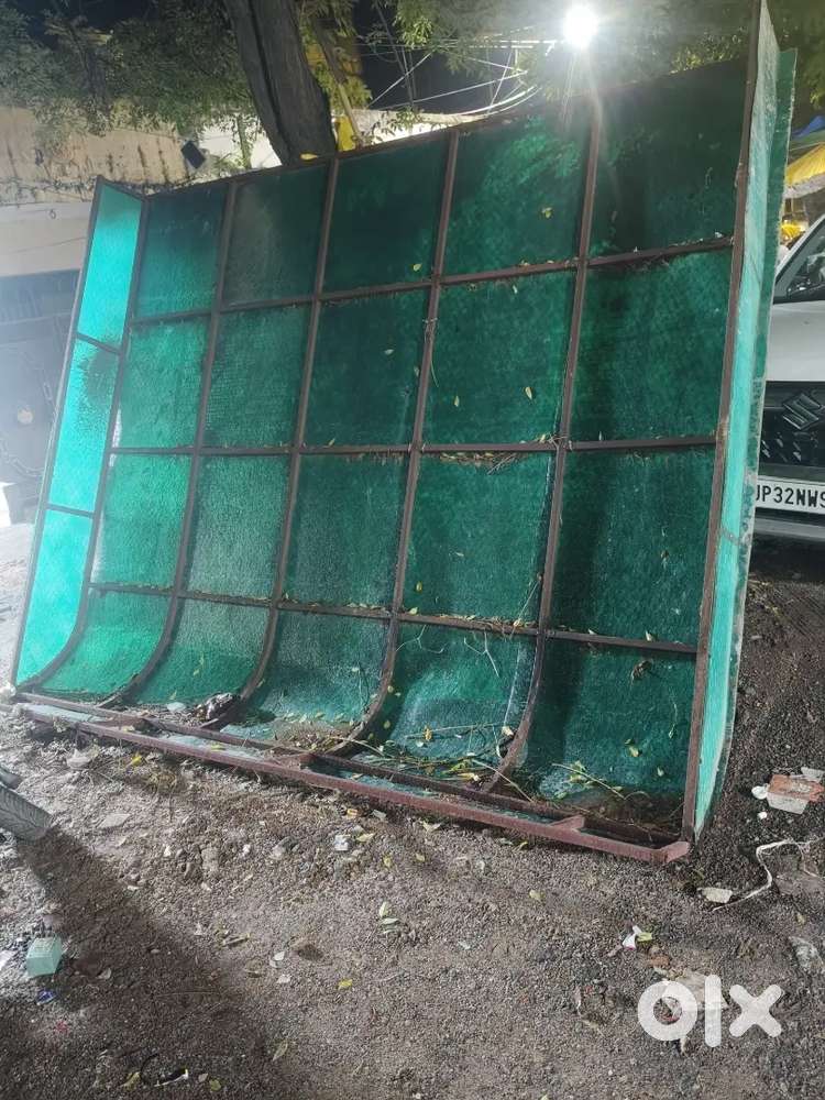 Tripal sheet green for rain safty