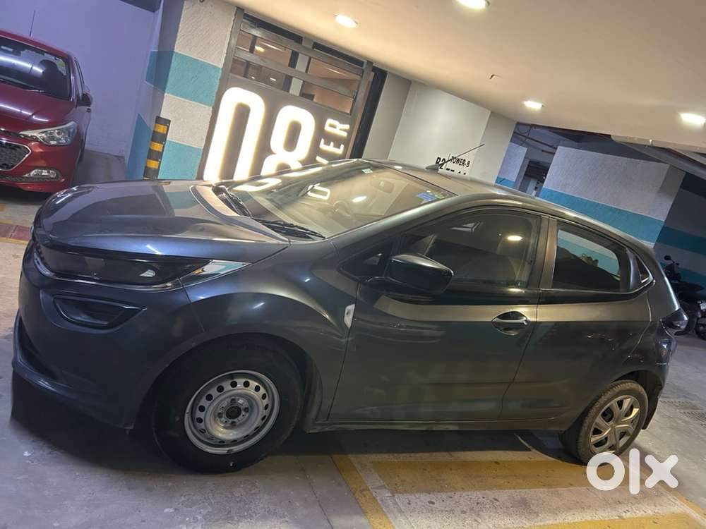 2021 Tata Altroz 1.2 Petrol Manual