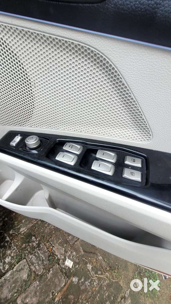 Mahindra Xuv300 W8 Option Diesel, 2023, Diesel