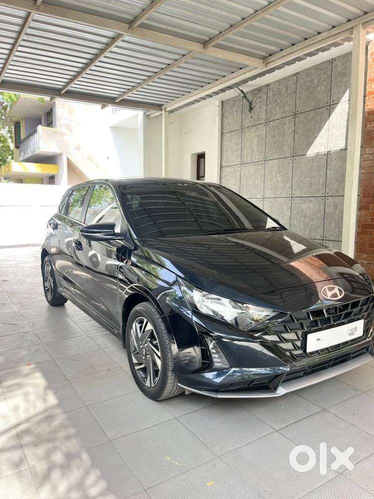 Hyundai I20 Sportz 1.2 Ivt Dual Tone, 2024, Petrol