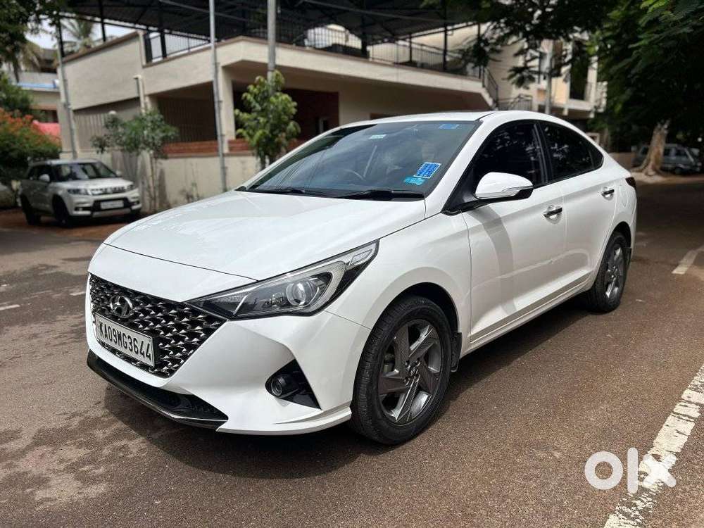 Hyundai Verna 1.5 Sx Petrol Mt, 2021, Petrol