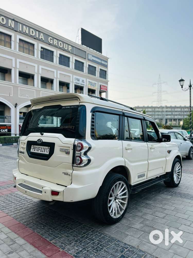 Mahindra Scorpio S10, 2016, Diesel
