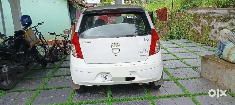 Hyundai I10 1.1 Era Petrol Manual 2008. Argent Sale Cash Problem