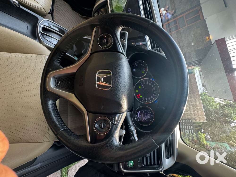 Honda City Automatic 2017  Well Maintained  Premium Features