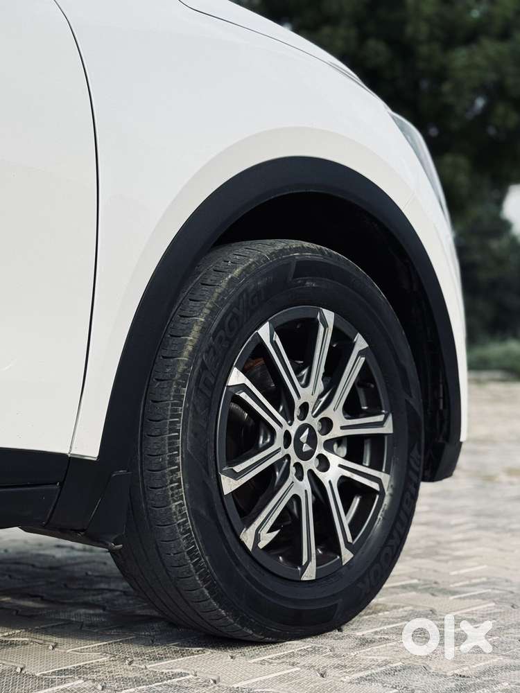 Mahindra Xuv700 2.2 Ax 7 Diesel Mt Str, 2023, Diesel