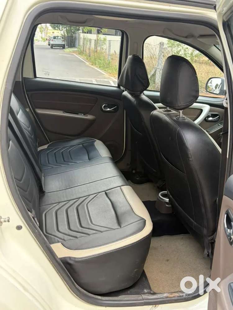 Renault Duster Diesel-automatic
2016