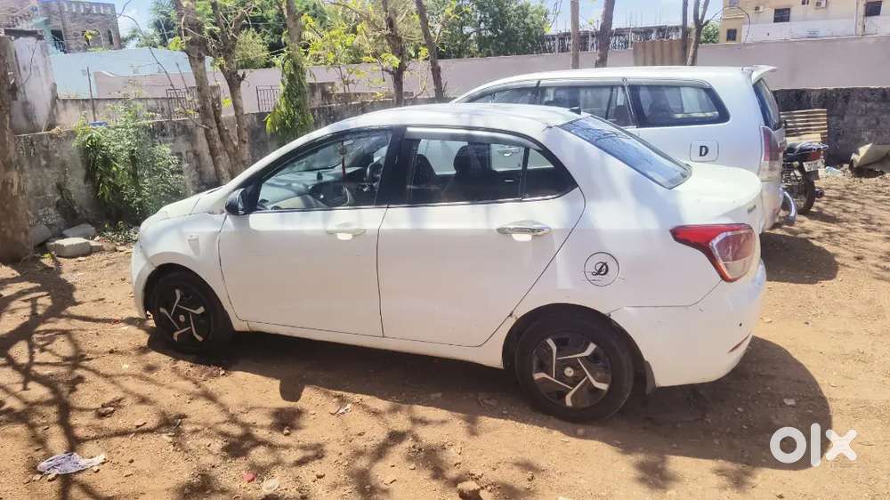 Hyundai Xcent Diesel Manual 2015