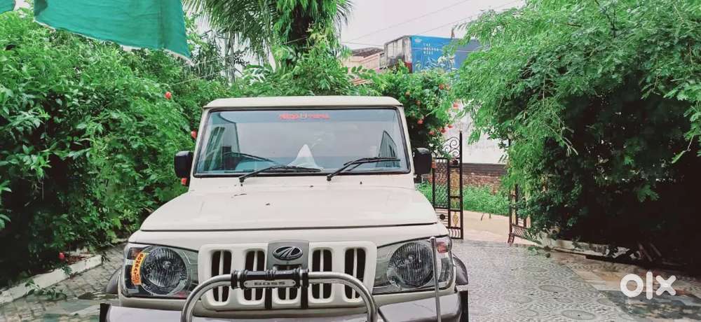 Mahindra Bolero Neo Plus 2011