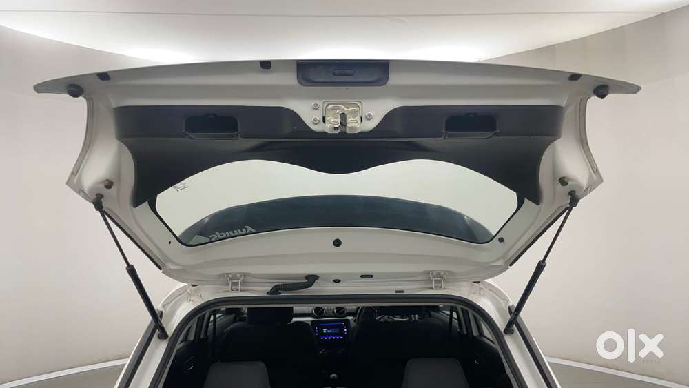 Maruti Suzuki Swift Amt Vvt Vxi, 2022, Petrol