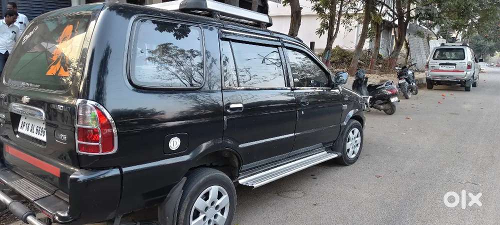 Chevrolet Tavera Neo 2004 Diesel 200000 Km Driven
