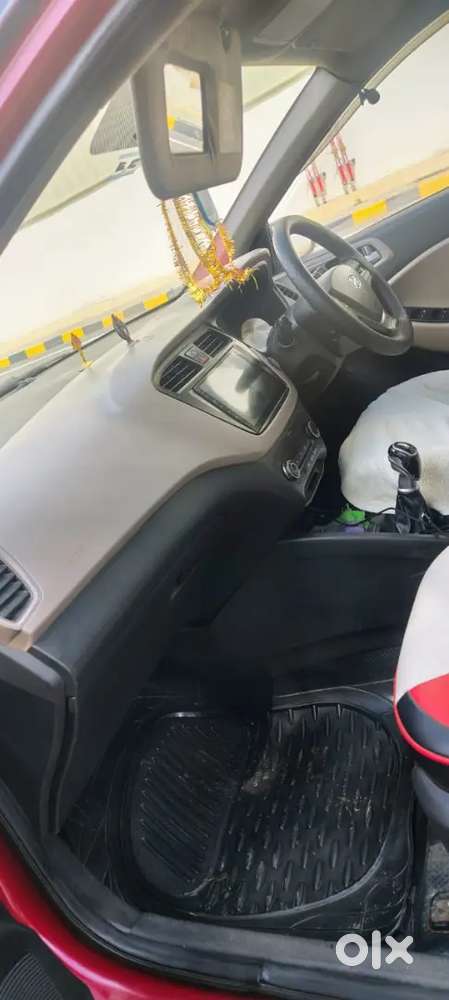 Hyundai Elite I20 Diesel Manual 2014 Car Installed Jbl Subwoofer