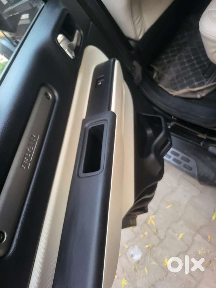 Mahindra Thar Roxx Mx5 Diesel Mt 2wd, 2025, Diesel