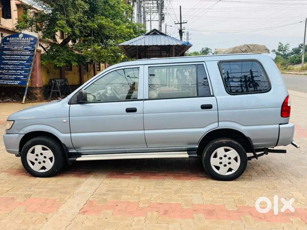 Chevrolet Tavera 2010 Diesel Well Maintained