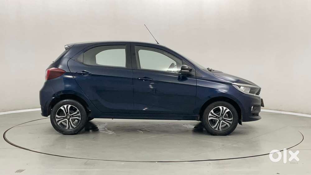 Tata Tiago Xza, 2022, Petrol