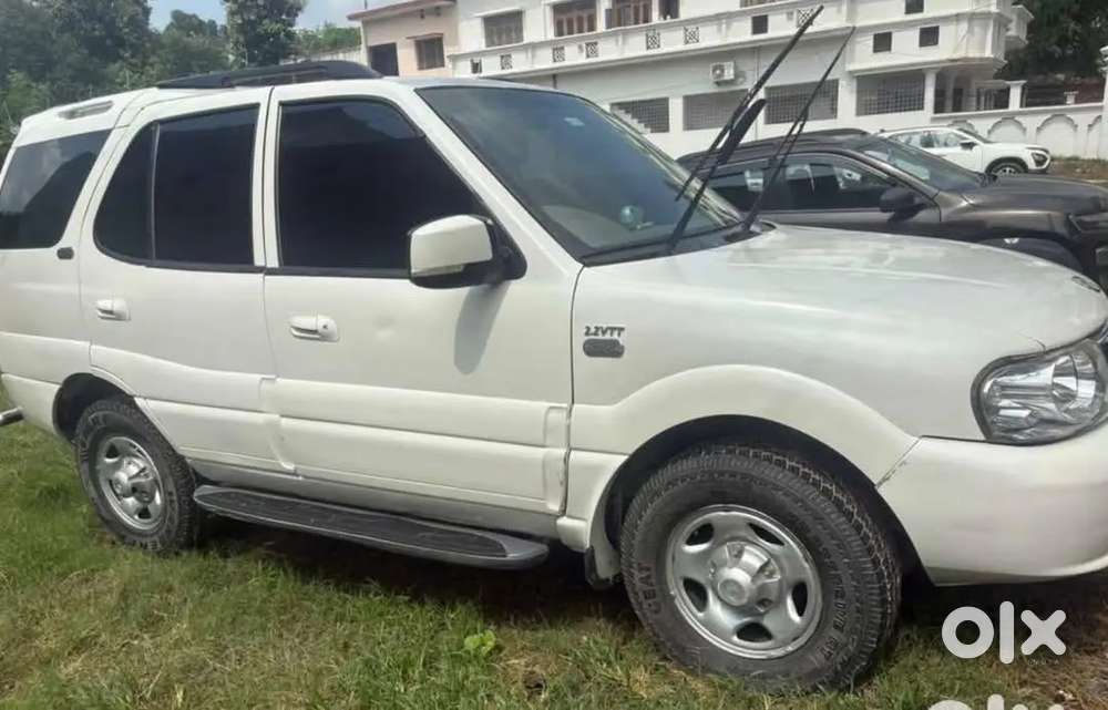 Tata Safari Dicor 2013 Diesel Manual Immediately Sell