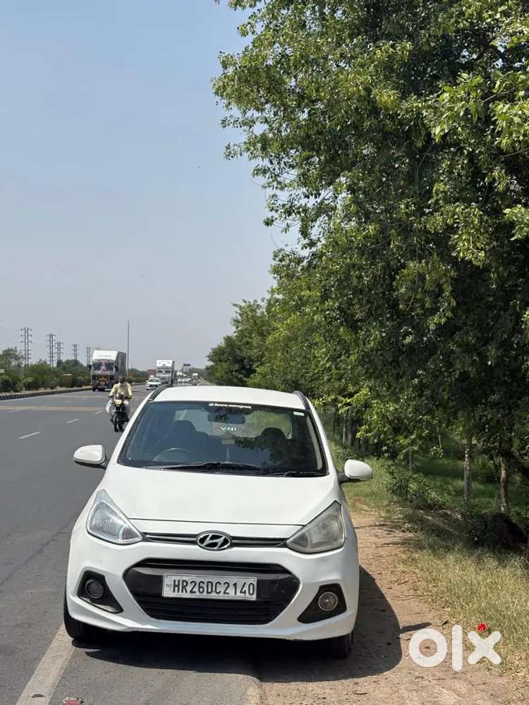 Hyundai Grand I10 2017 Petrol 89000 Km Driven