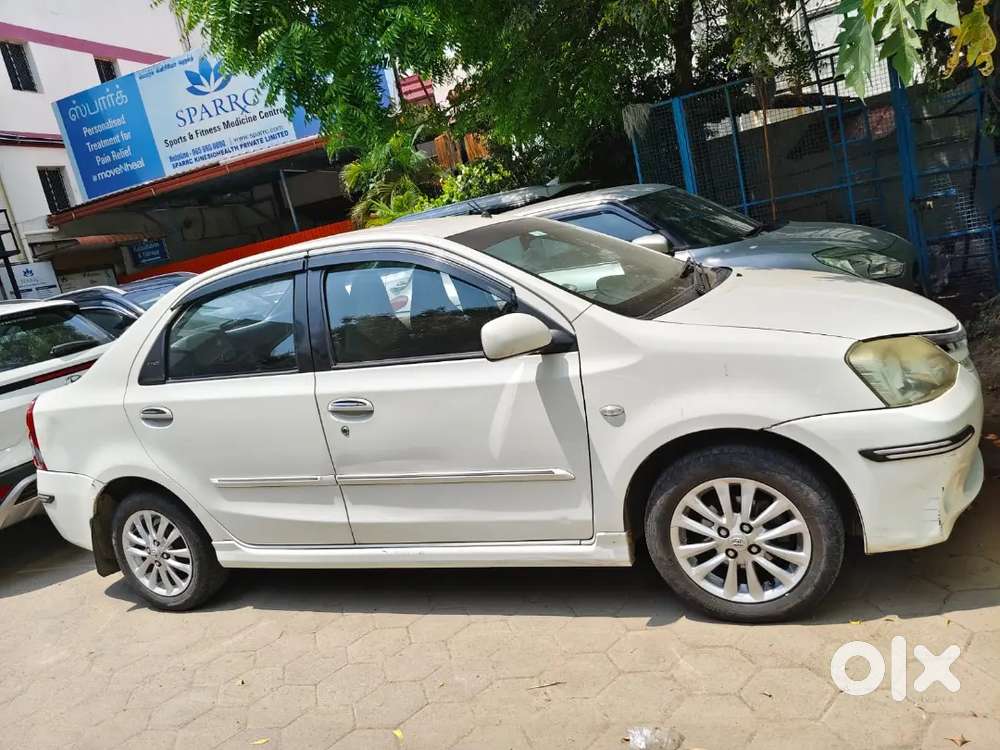 Toyota Etios Cross 2013 Petrol 110000 Km Driven