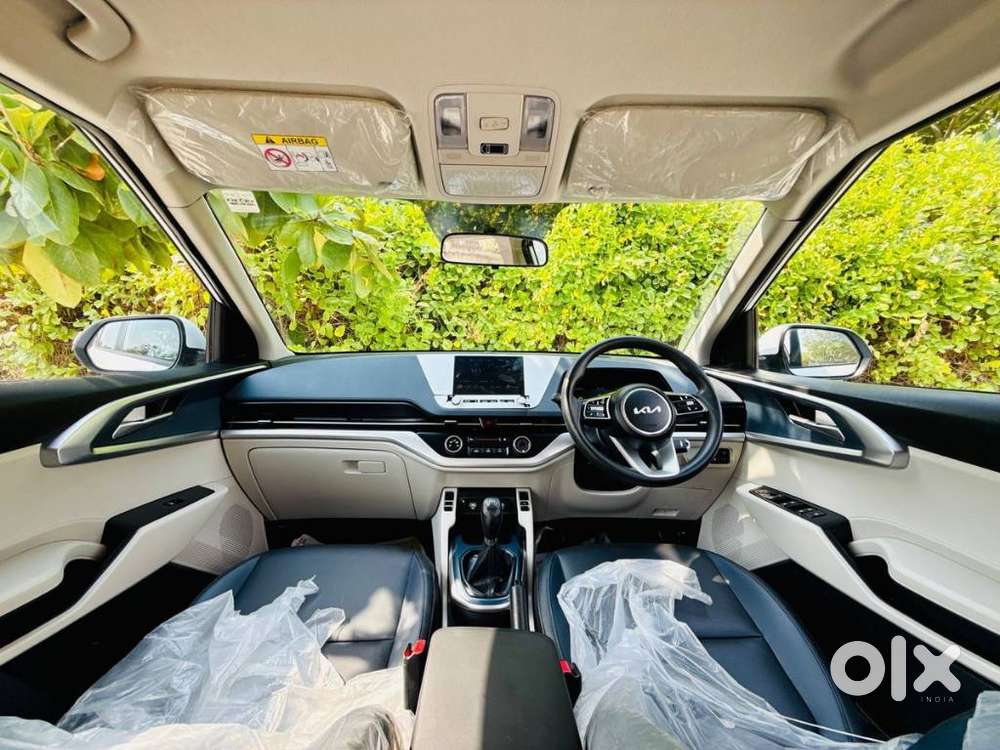 Kia Carens G 1.5 6mt Premium (o) 7-seater, 2025, Petrol