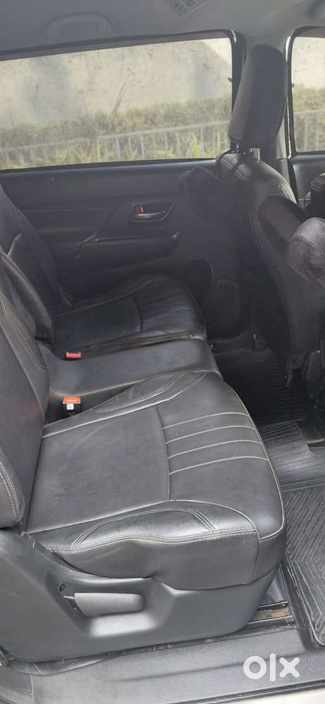 Maruti Suzuki Xl6 1.5 Zeta Mt, 2022, Cng & Hybrids