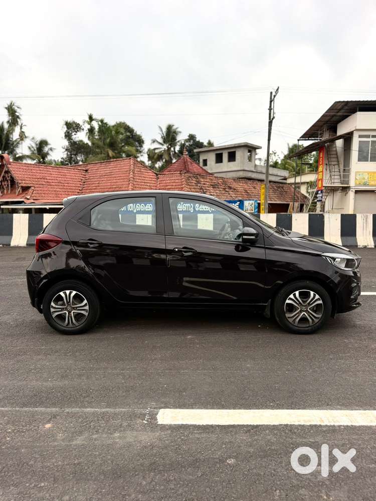 Tata Tiago 1.2 Revotron Xta, 2022, Petrol