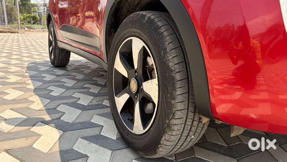 Tata Nexon 1.5 Revotorq Xza Plus Dualtone, 2018, Diesel