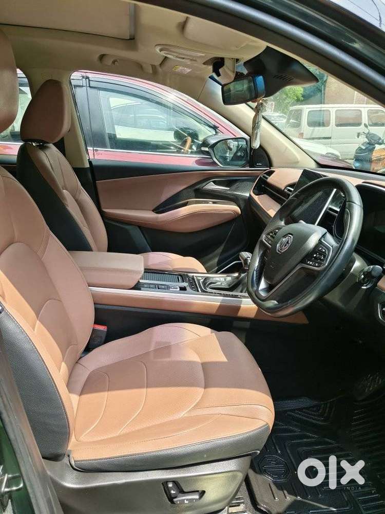 Mg Hector Plus Savvy Pro 1.5 Turbo Petrol Cvt 6 Str, 2023, Petrol