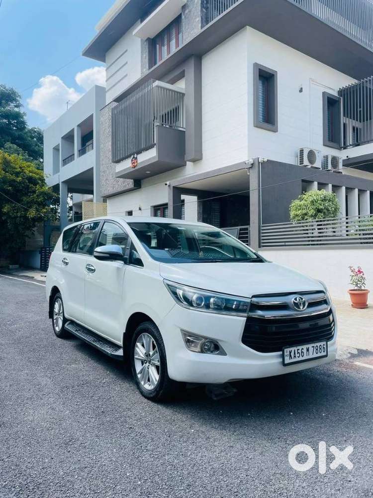 Toyota Innova Crysta 2.8 Z, 2016, Diesel