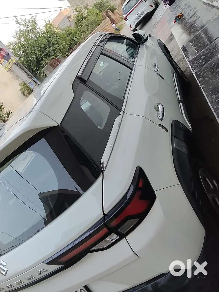 Maruti Brezza Lxi Petrol July 2024– 23,000 Km Chali Hui, White Color