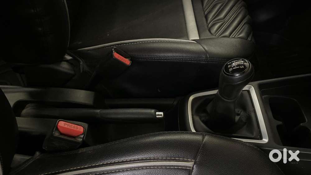 Maruti Suzuki Swift Vvt Vxi, 2022, Petrol