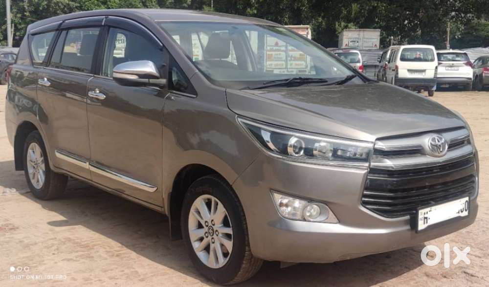 Toyota Innova Crysta 2.8z Automatic, 2017, Diesel
