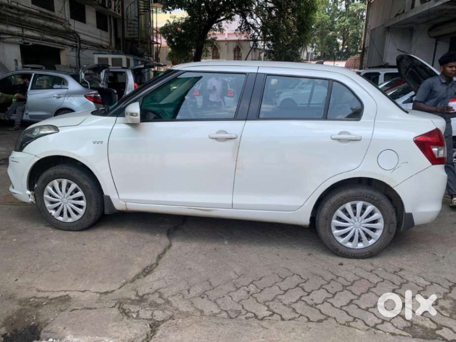 Maruti Suzuki Dzire 1.2 Vxi, 2016, Petrol