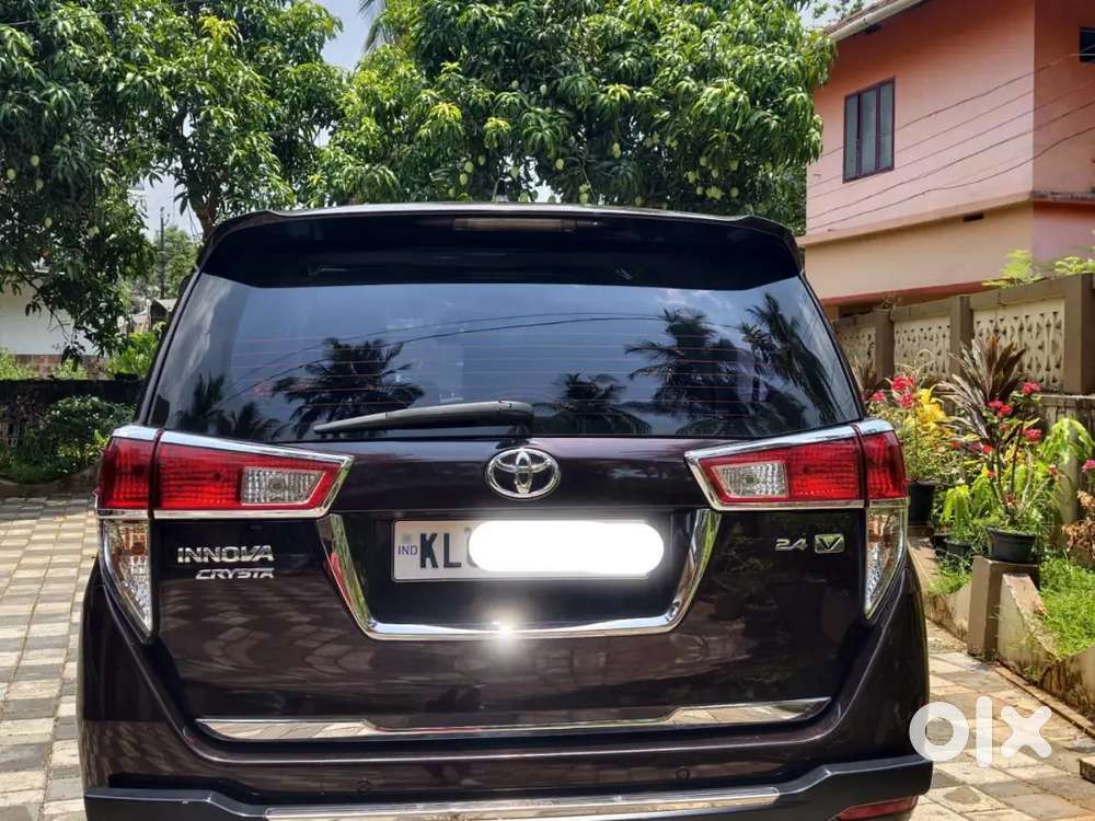 Toyota Innova Crysta V ' 7 Str' 2017