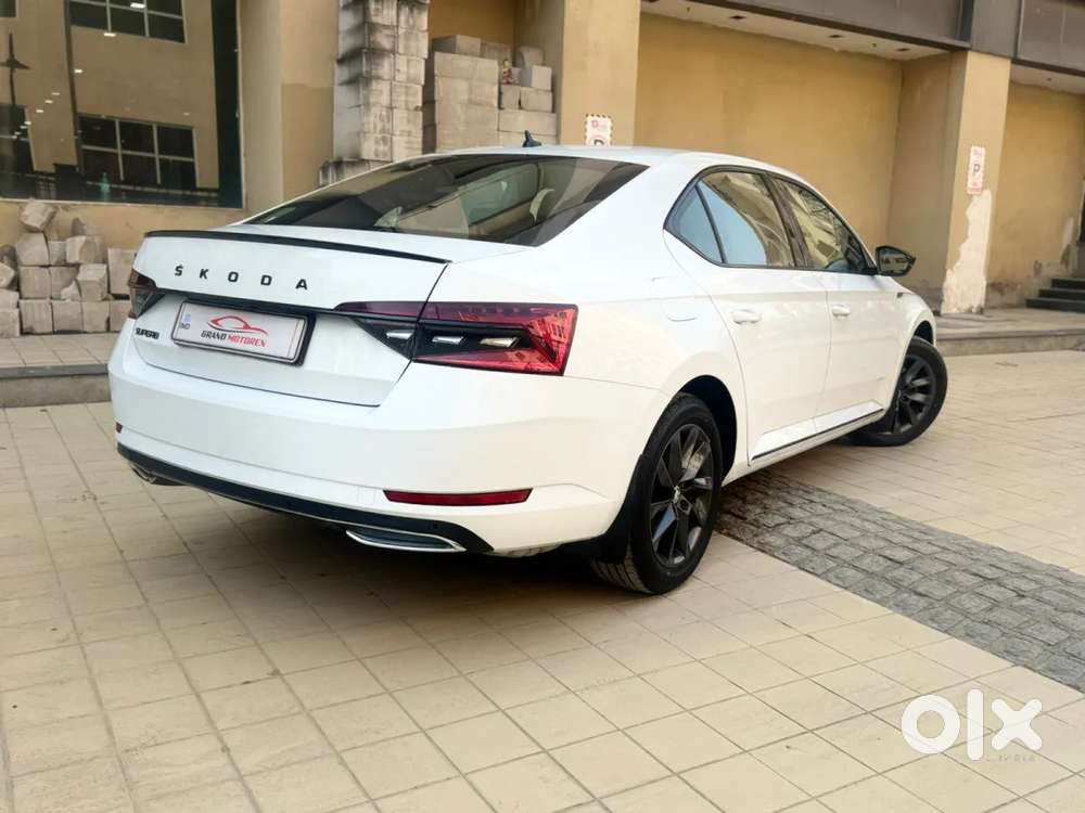 Skoda Superb, 2021, Petrol
