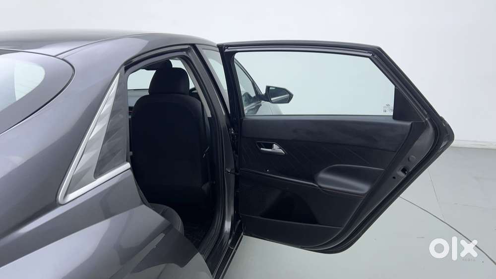 Hyundai Verna 1.5 Sx Turbo Petrol Dct, 2023, Petrol