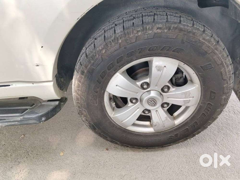 Tata Safari Storme Explorer Edition, 2015, Diesel