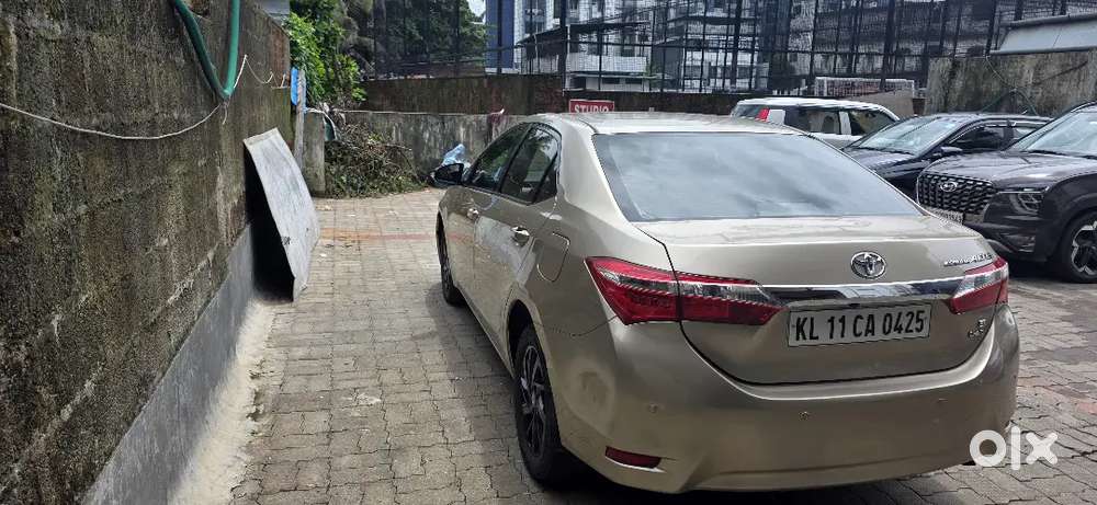 Toyota Corolla Altis 2014 Diesel 126000 Km Driven
