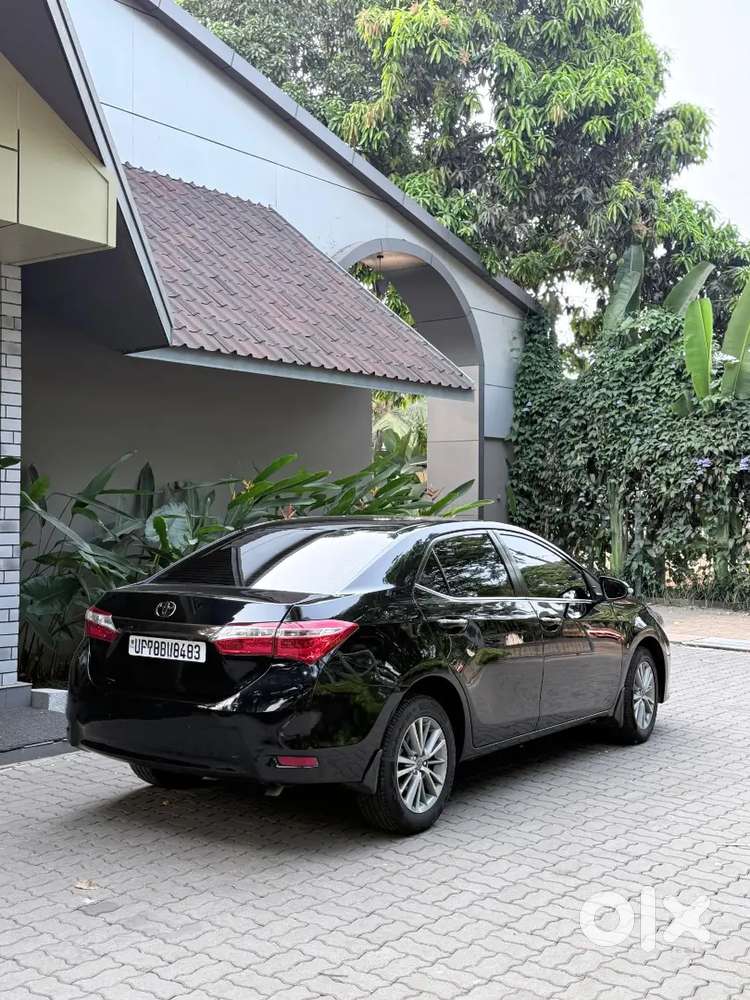 Toyota Corolla Altis 2015