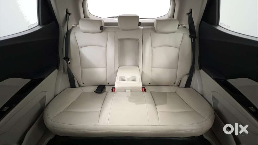 Mahindra Xuv300 W8 Option Diesel, 2023, Diesel